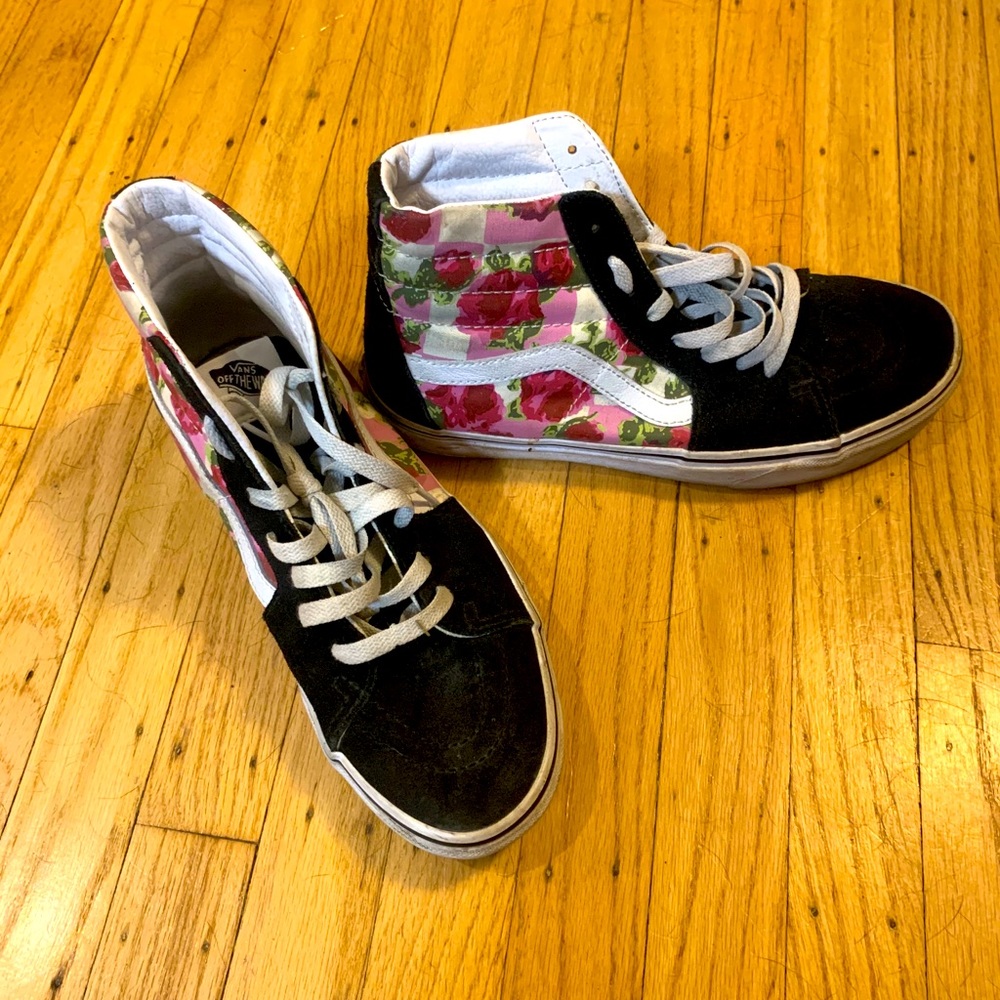 Vans size 9.5 high tops rose pattern